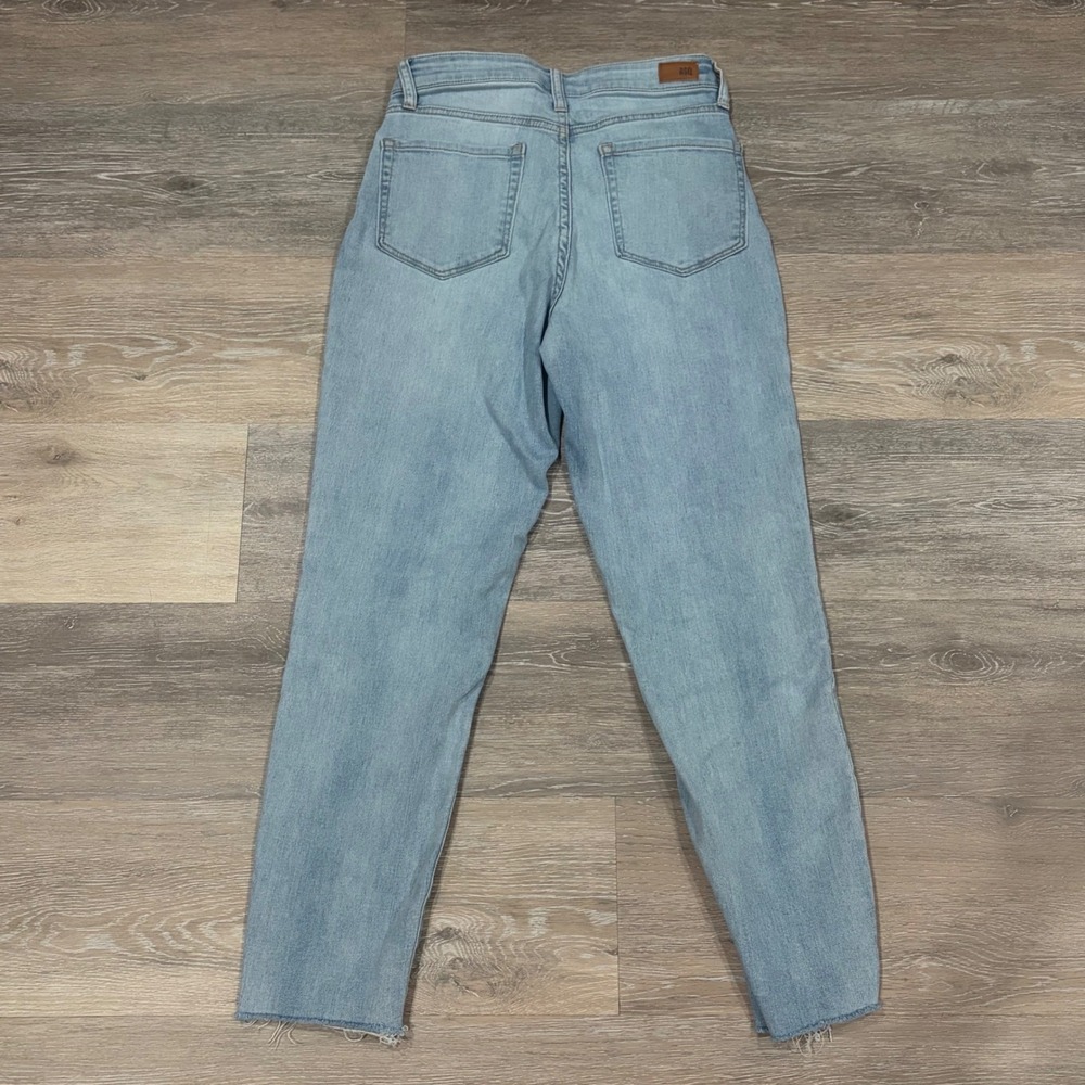 RSQ Vintage Jeans Juniors 5/27 Light Wash Distressed High‎ Rise Frayed Hem - Picture 4 of 5